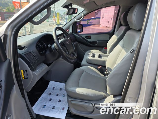 Hyundai Starex 2018 — photo 13