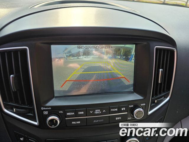 Hyundai Starex 2018 — photo 17