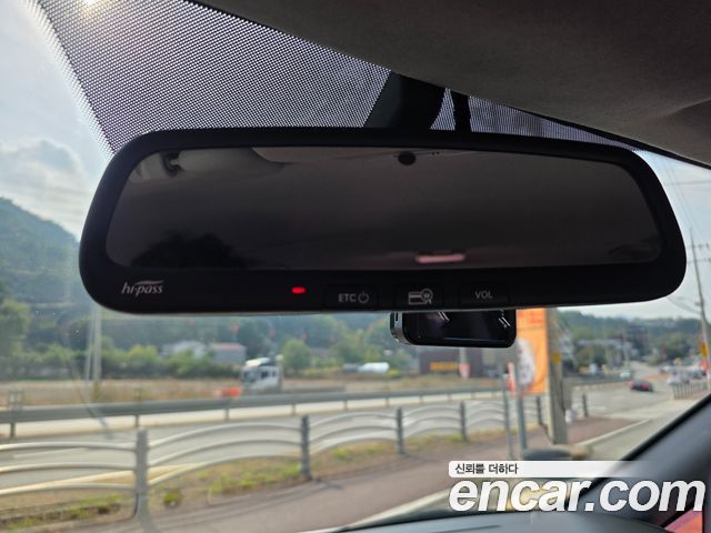 Hyundai Starex 2018 — photo 18