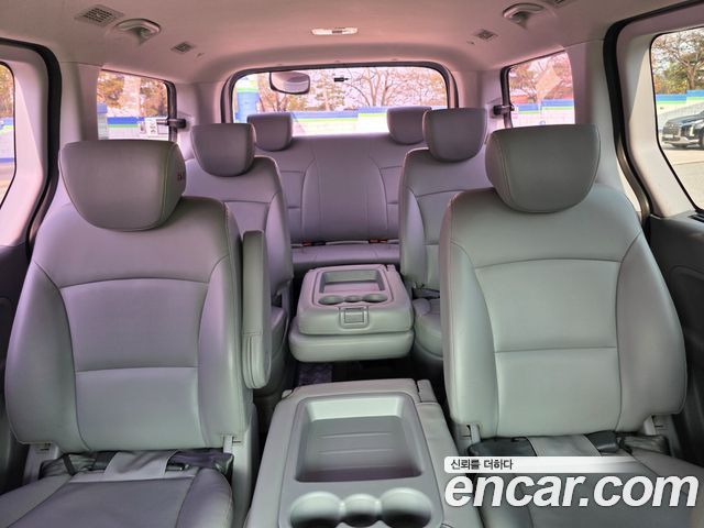 Hyundai Starex 2018 — photo 19