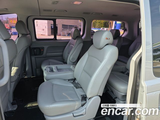 Hyundai Starex 2018 — photo 20