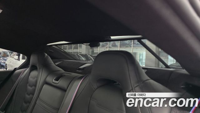 BMW 8-Series 2026 — photo 16