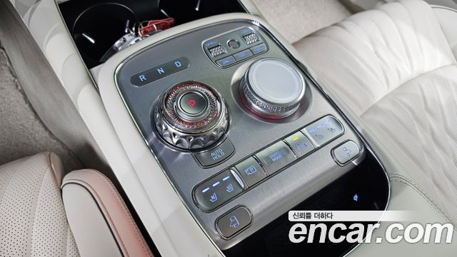 Genesis G90 2022 — photo 12