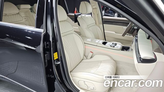 Genesis G90 2022 — photo 16