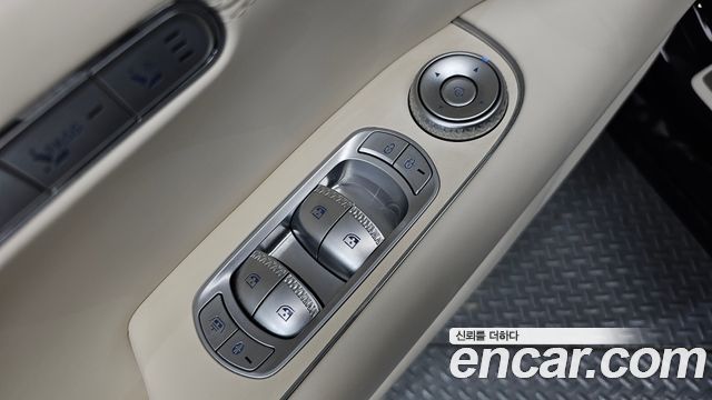 Genesis G90 2022 — photo 29