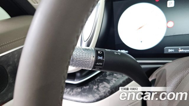 Genesis G90 2022 — photo 30