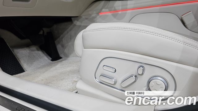 Genesis G90 2022 — photo 32