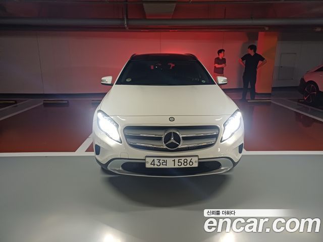 Mercedes-Benz GLA-Class 2015 — photo 1