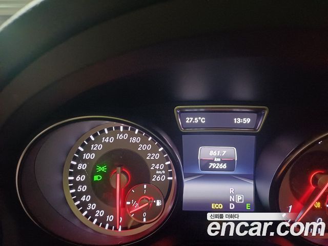 Mercedes-Benz GLA-Class 2015 — photo 7