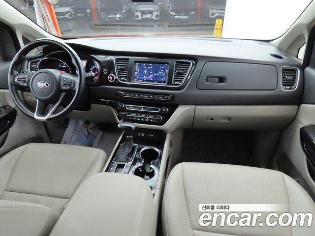 Kia Canival 2019 — photo 5