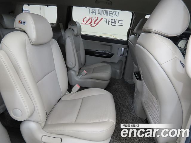 Kia Canival 2019 — photo 7