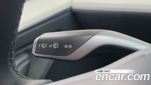 Tesla Model Y 2024 — photo 29
