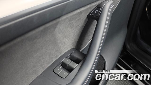Tesla Model Y 2024 — photo 30