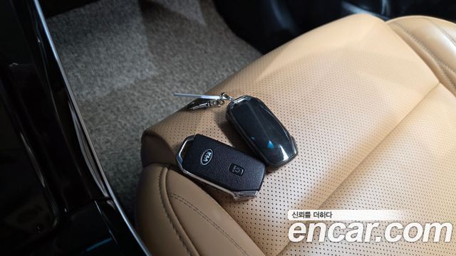 Kia K7 2020 — photo 21