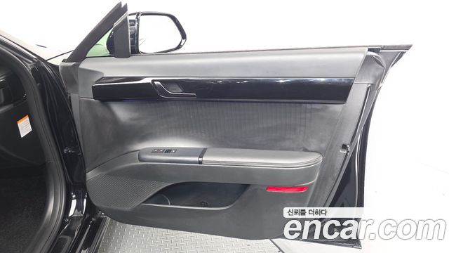 Hyundai Grandeur 2025 — photo 14