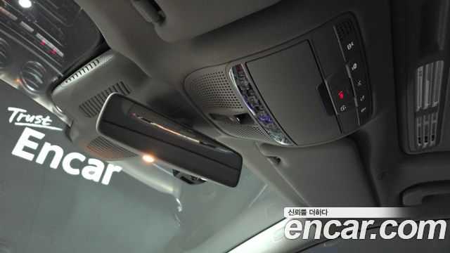 Mercedes-Benz E-Class 2019 — photo 26