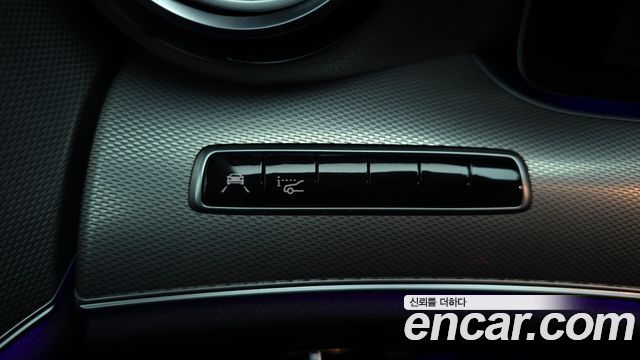 Mercedes-Benz E-Class 2019 — photo 27