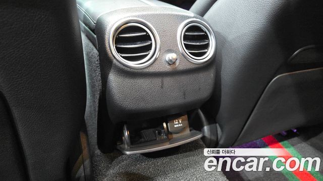 Mercedes-Benz E-Class 2019 — photo 34