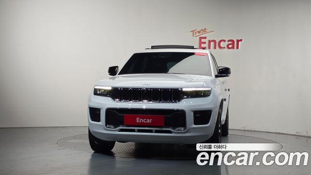 Jeep Cherokee 2023 — photo 3