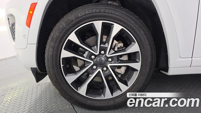Jeep Cherokee 2023 — photo 5