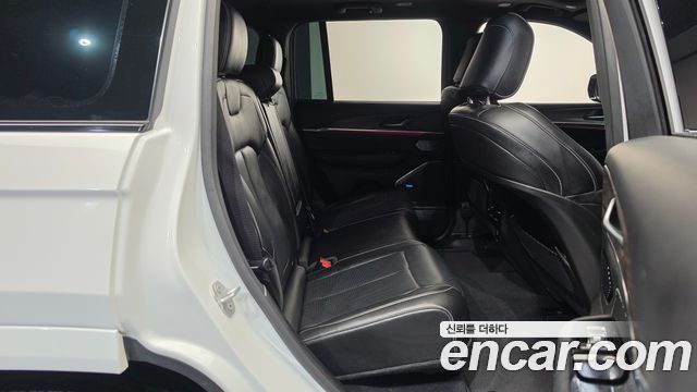 Jeep Cherokee 2023 — photo 17