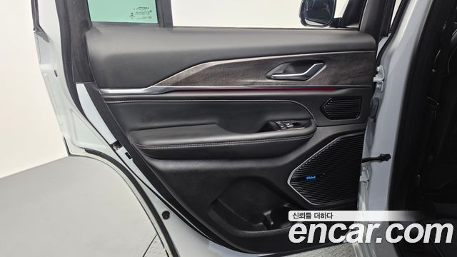 Jeep Cherokee 2023 — photo 15