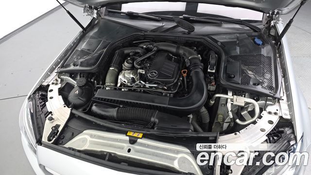 Mercedes-Benz C-Class 2018 — photo 6