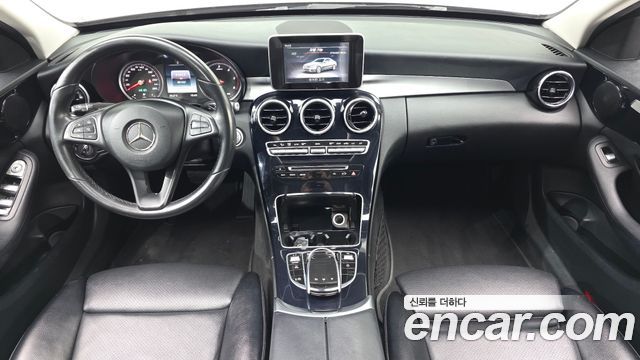 Mercedes-Benz C-Class 2018 — photo 7