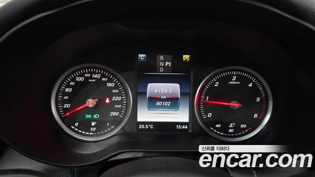 Mercedes-Benz C-Class 2018 — photo 8
