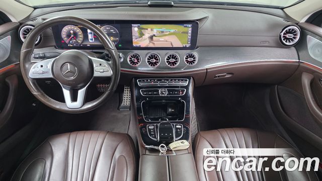 Mercedes-Benz CLS-Class 2020 — photo 10