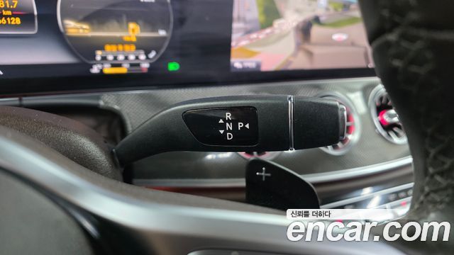 Mercedes-Benz CLS-Class 2020 — photo 24