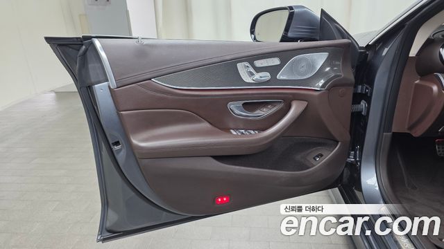 Mercedes-Benz CLS-Class 2020 — photo 14
