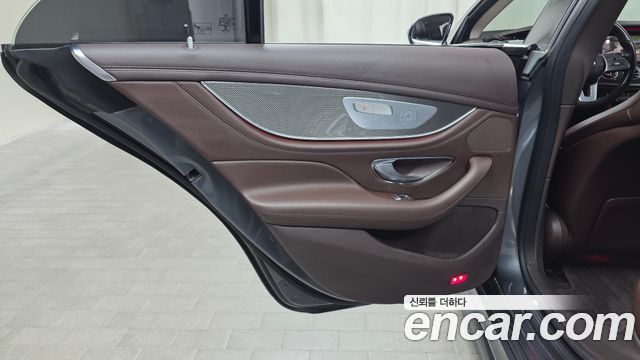 Mercedes-Benz CLS-Class 2020 — photo 15