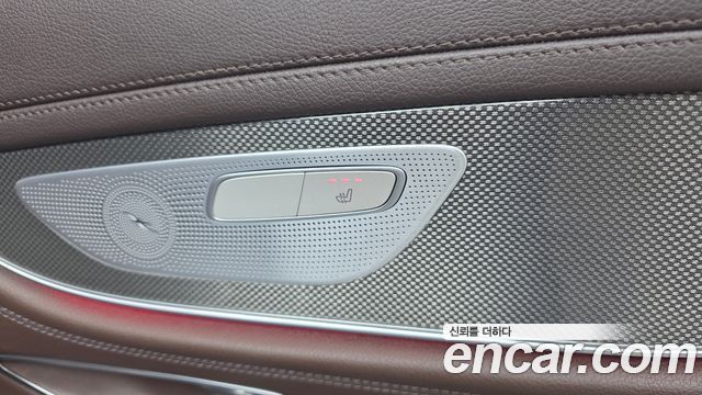 Mercedes-Benz CLS-Class 2020 — photo 30