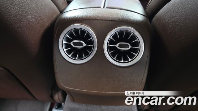 Mercedes-Benz CLS-Class 2020 — photo 31