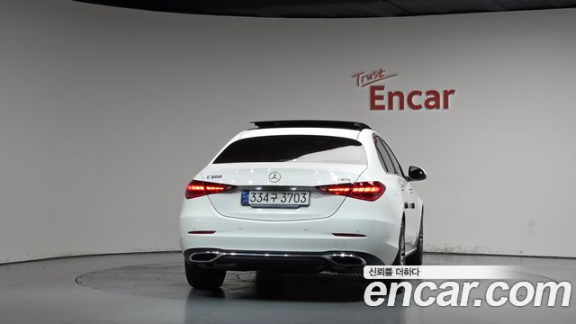 Mercedes-Benz C-Class 2024 — photo 4