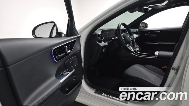 Mercedes-Benz C-Class 2024 — photo 13