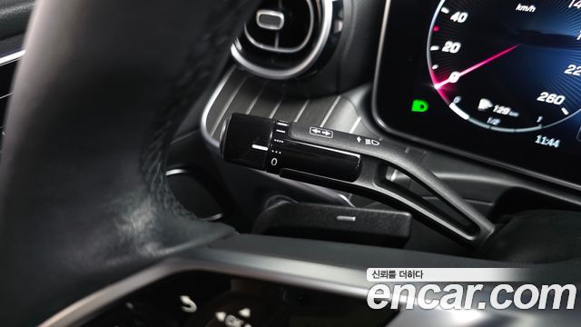 Mercedes-Benz C-Class 2024 — photo 35