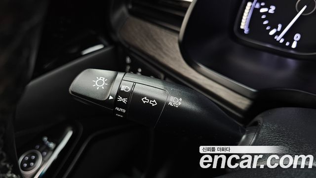Kia K7 2020 — photo 31