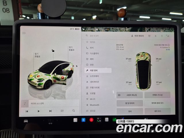 Tesla Model Y 2022 — photo 11