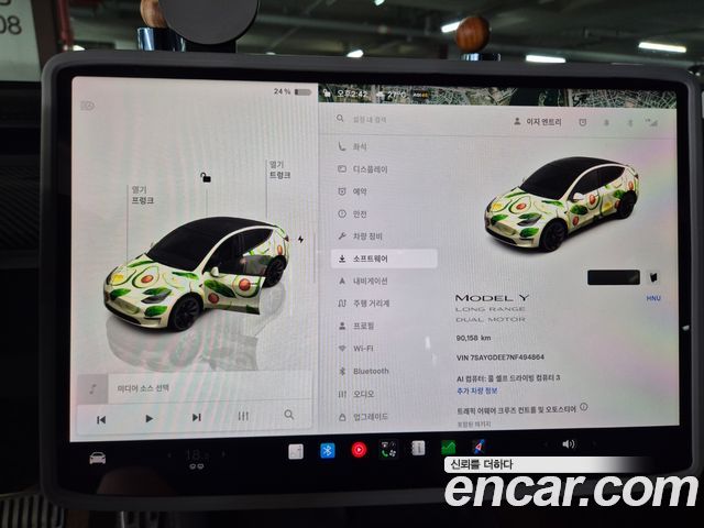 Tesla Model Y 2022 — photo 13