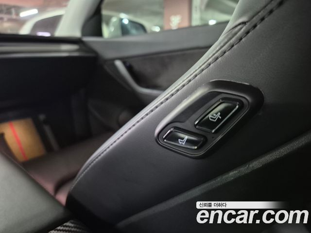 Tesla Model Y 2022 — photo 16