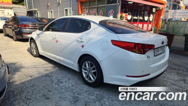 Kia K5 2011 — photo 4