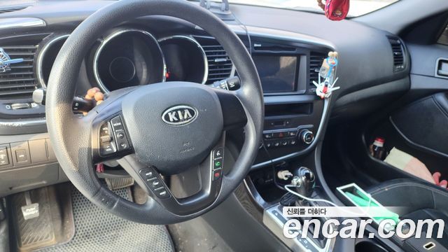 Kia K5 2011 — photo 12