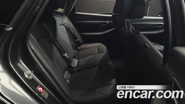 Hyundai Sonata 2022 — photo 11