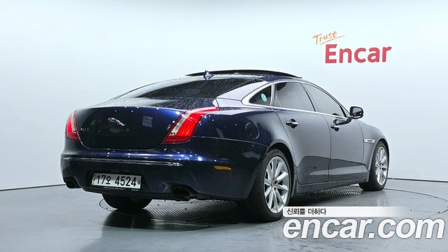 Jaguar XJ 2014 — photo 2