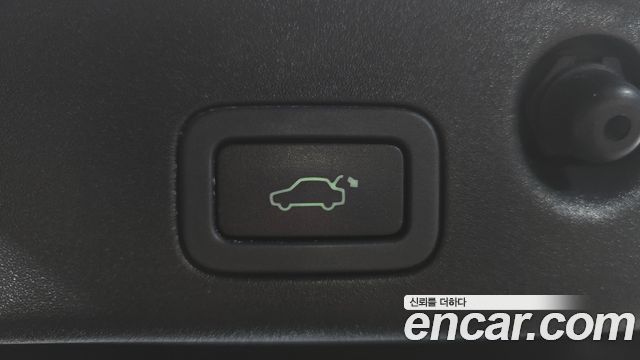 Jaguar XJ 2014 — photo 26