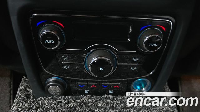 Jaguar XJ 2014 — photo 30