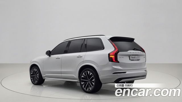 Volvo XC90 2026 — photo 4
