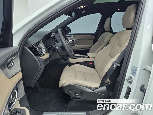 Volvo XC90 2026 — photo 10